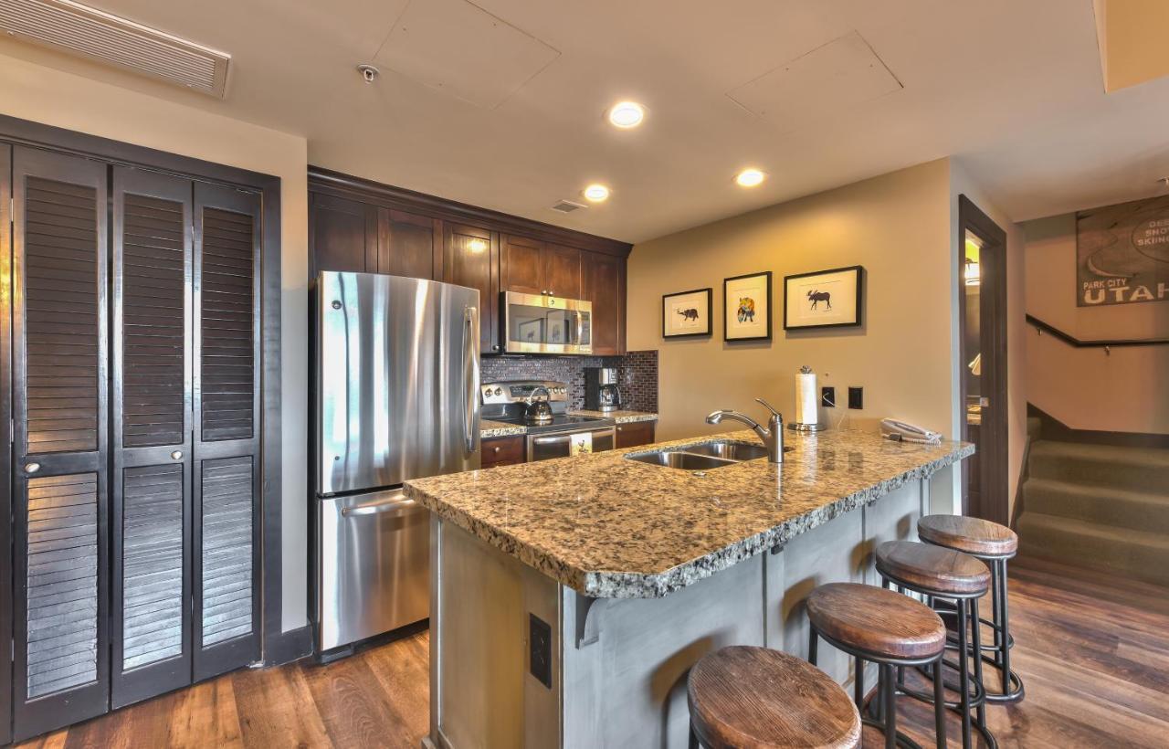 פארק סיטי Sundial Condo In Canyons Village, Patio, Outdoor Pool & Hot Tubs, Walk To Hiking & Biking B508 מראה חיצוני תמונה